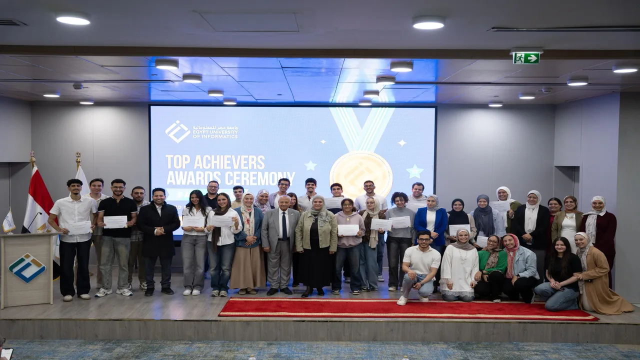 جامعة مصر للمعلوماتية تكرم 72 من أوائل الطلاب وتعلن استراتيجيتها لدعم الموهوبين